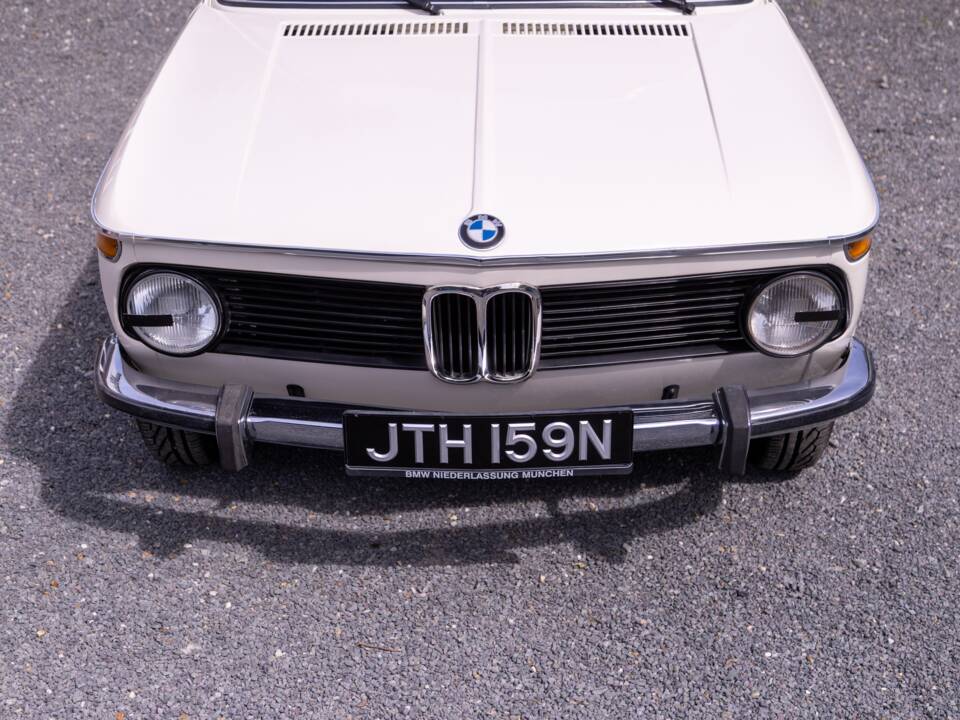 Imagen 32/50 de BMW 1802 (1975)