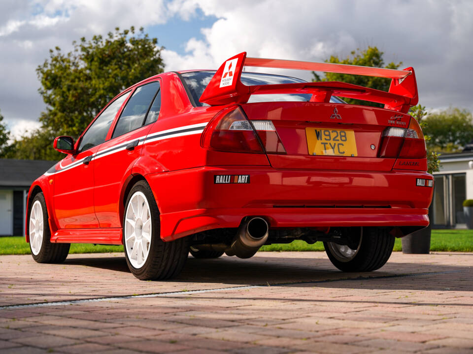 Bild 3/8 von Mitsubishi Lancer Evolution VI (2000)