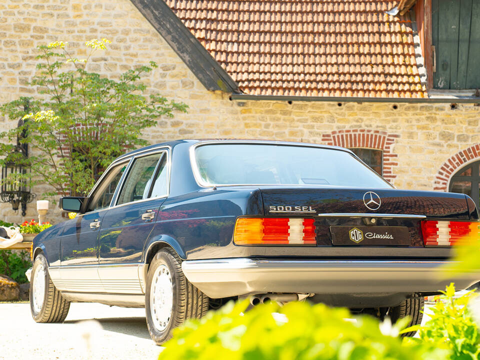 Bild 4/64 von Mercedes-Benz 500 SEL (1984)