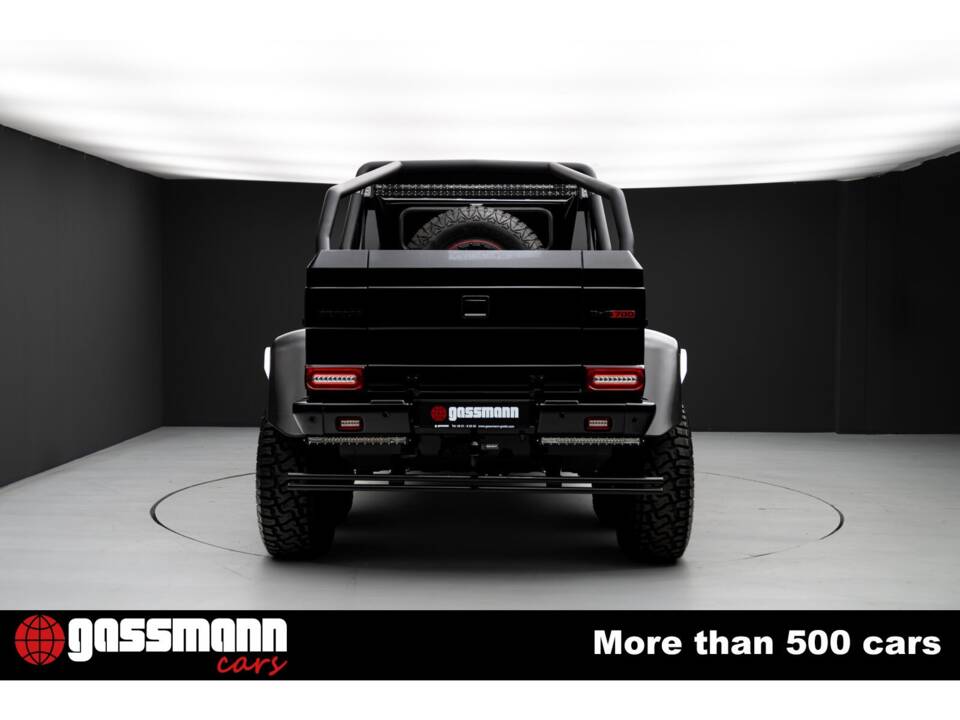 Immagine 4/15 di Mercedes-Benz G 63 AMG 6x6 (2013)