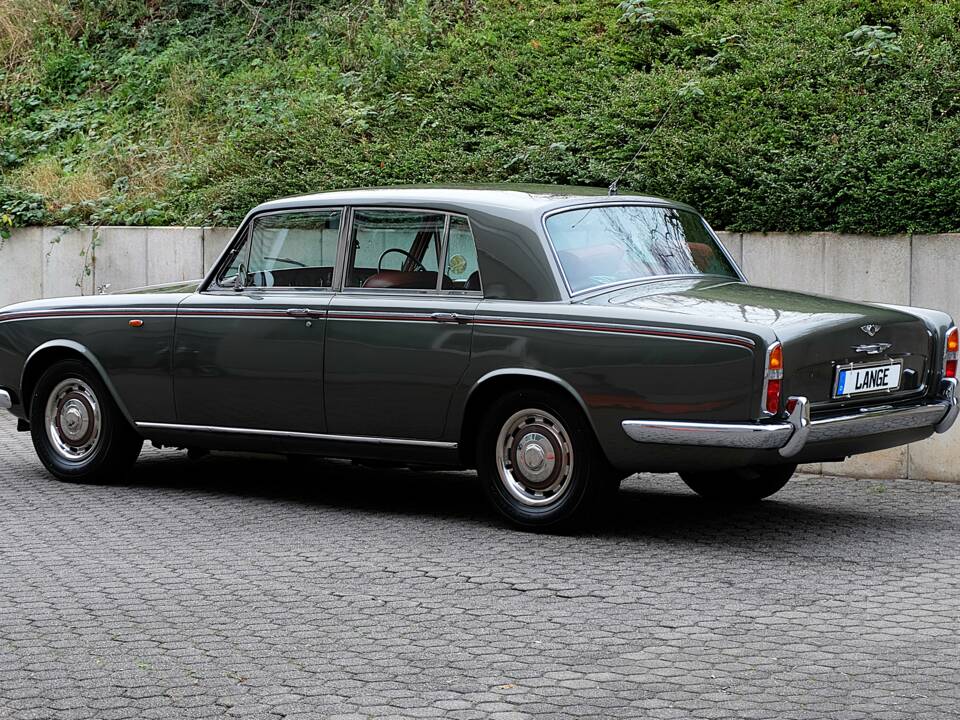 Image 9/48 of Bentley T 1 (1967)