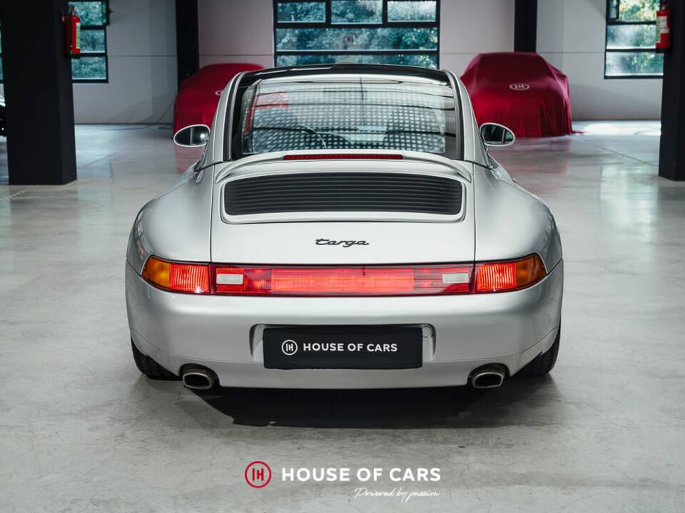 Bild 8/25 von Porsche 911 Carrera (1997)