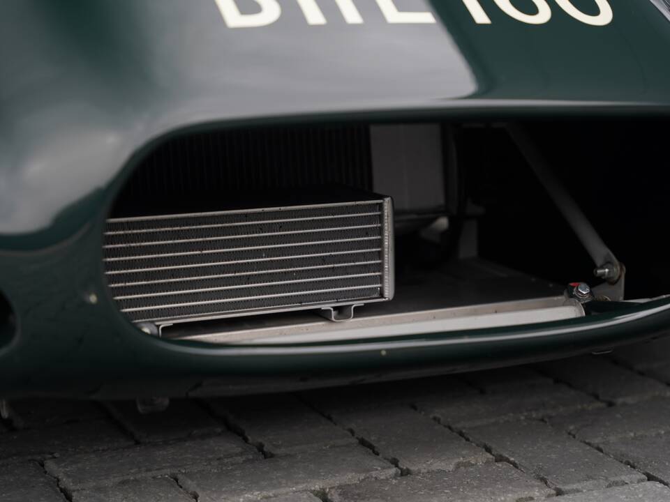 Image 49/50 of Lister Knobbly (1959)