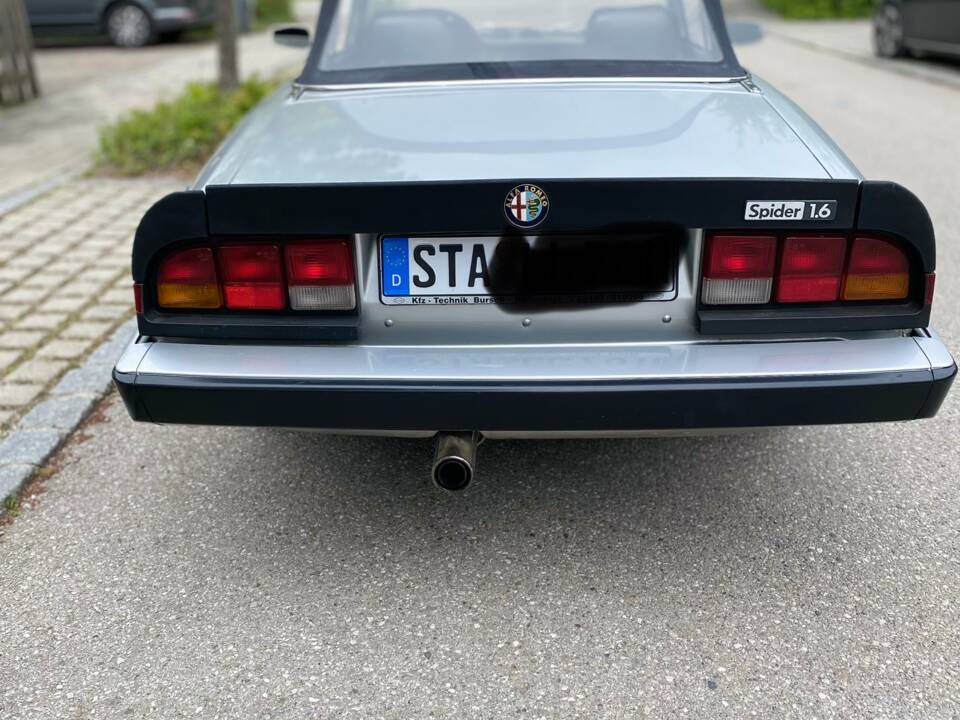 Afbeelding 6/31 van Alfa Romeo 1.6 Spider (1985)