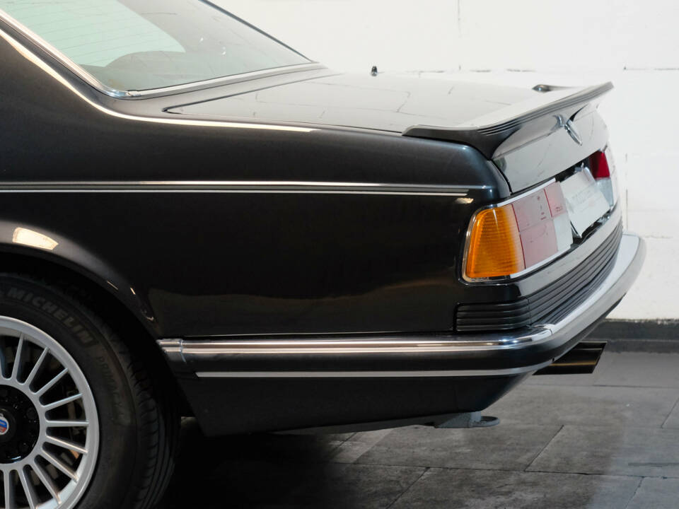 Image 18/18 de BMW 635 CSi (1986)