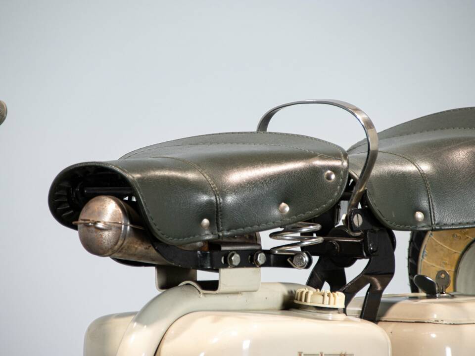 Image 42/50 of Innocenti DUMMY (1956)
