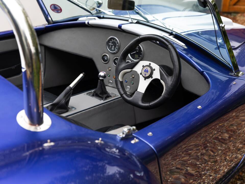 Image 12/50 of AC Cobra 289 (1997)