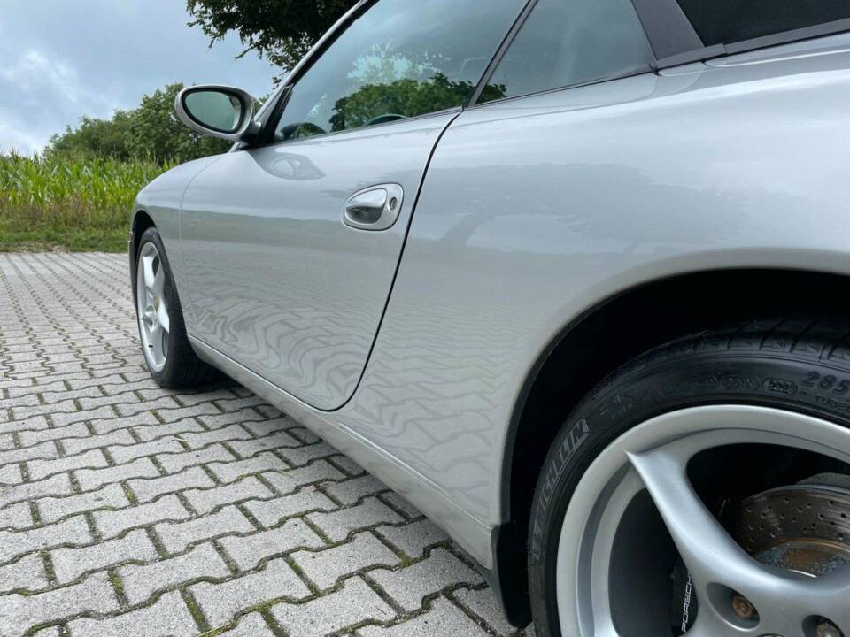 Bild 10/20 von Porsche 911 Carrera (2004)