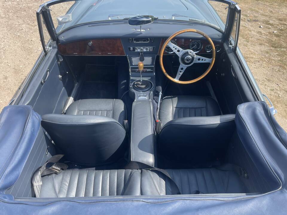 Bild 8/12 von Austin-Healey 3000 Mk III (BJ8) (1964)