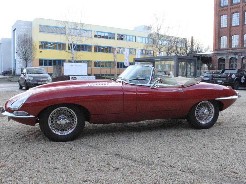 Bild 6/17 von Jaguar E-Type 4.2 (1966)