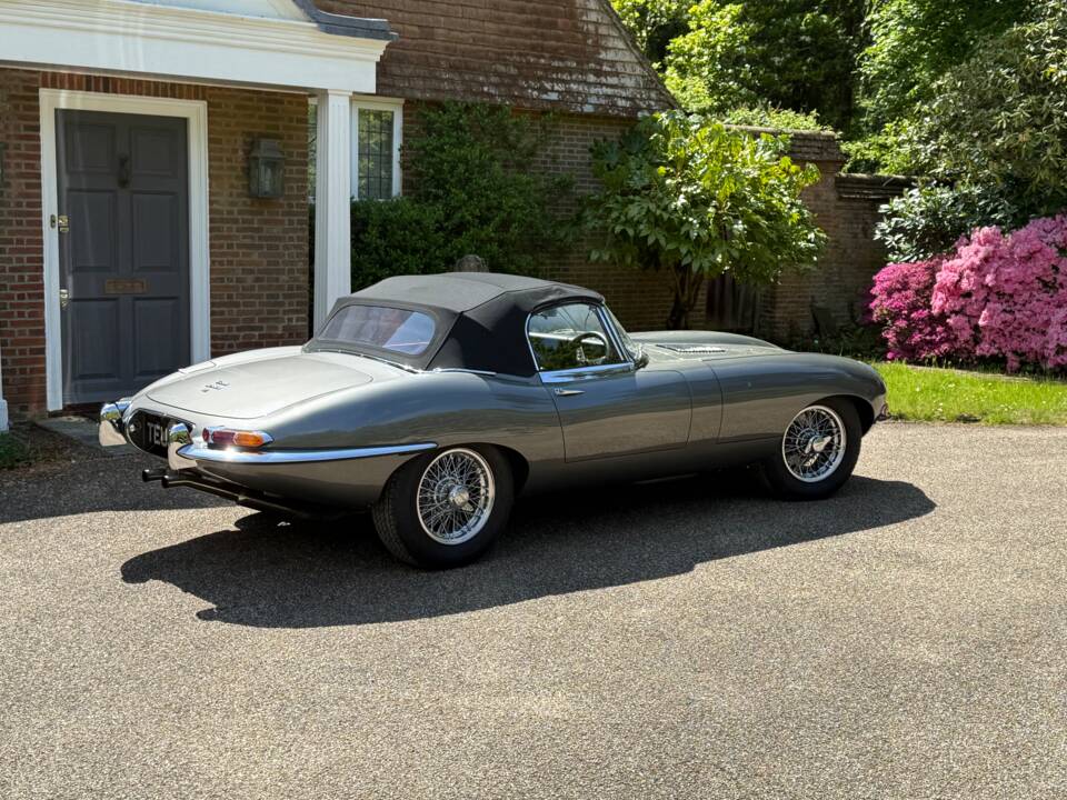 Bild 3/14 von Jaguar Type E 4.2 (1965)