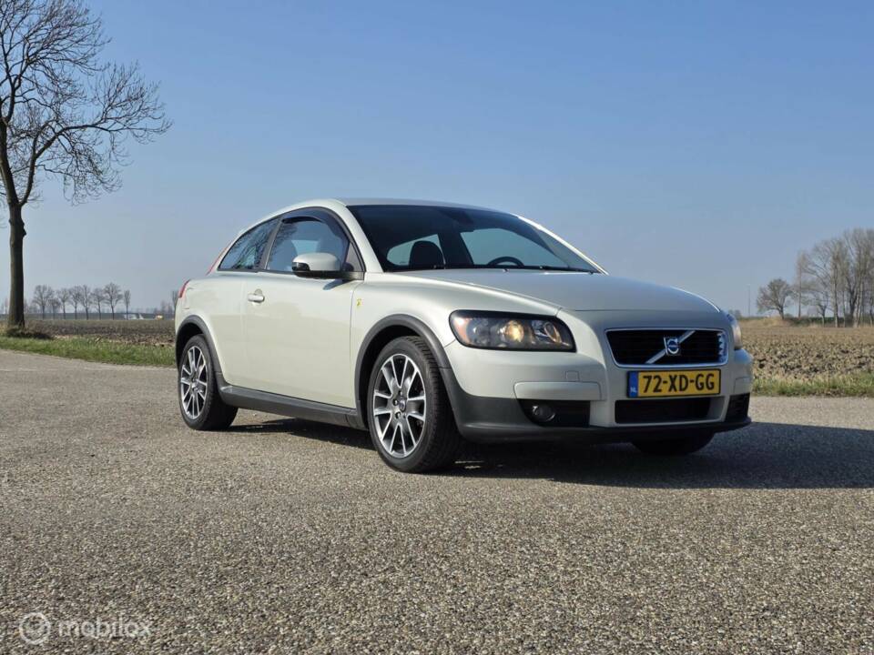 Imagen 7/32 de Volvo C30 2.0 (2007)