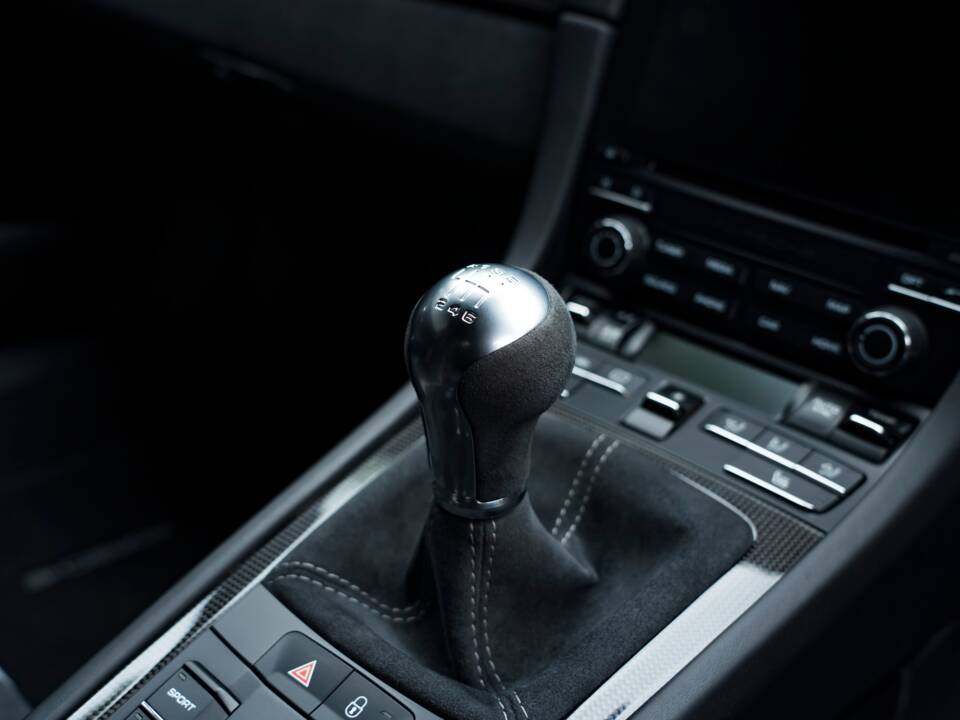 Afbeelding 34/52 van Porsche 911 GT3 (2017)