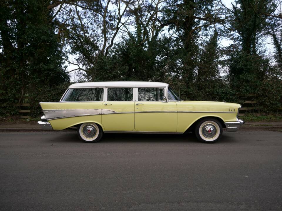 Immagine 7/23 di Chevrolet Bel Air Station Wagon (1957)