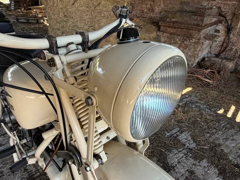 Image 12/40 of Moto Guzzi Alce (1945)
