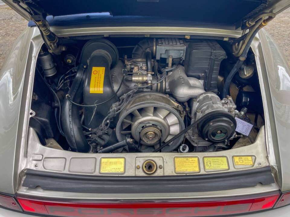Imagen 29/31 de Porsche 911 Carrera 3.2 (1984)