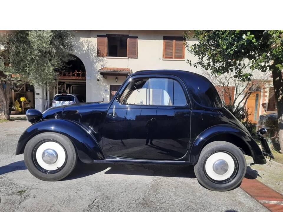 Immagine 2/5 di FIAT 500 Topolino (1947)