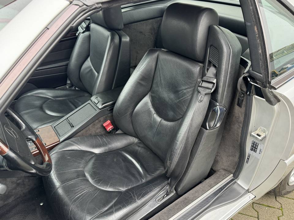 Bild 11/37 von Mercedes-Benz SL 500 (1996)