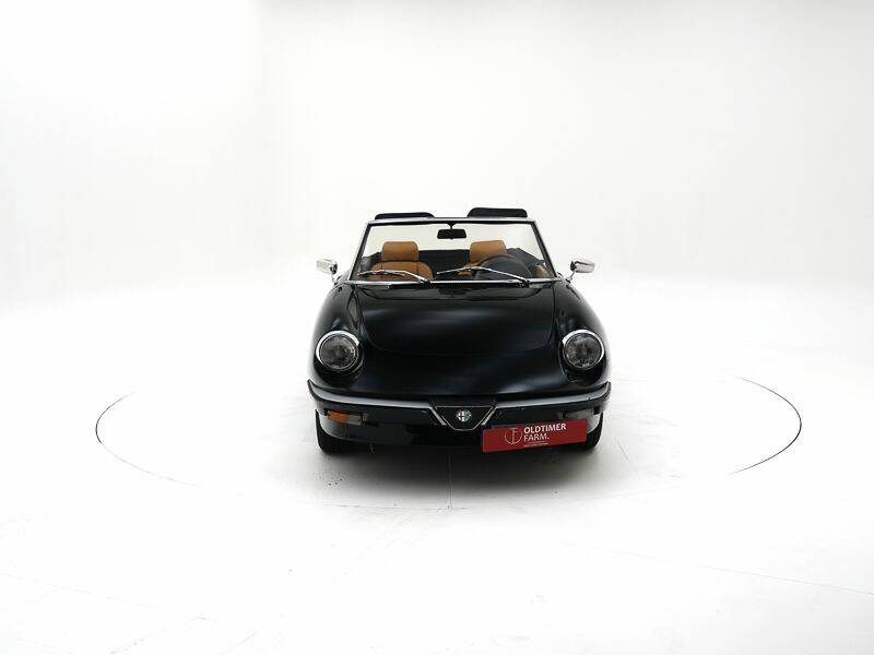 Bild 5/15 von Alfa Romeo 2.0 Spider (1988)