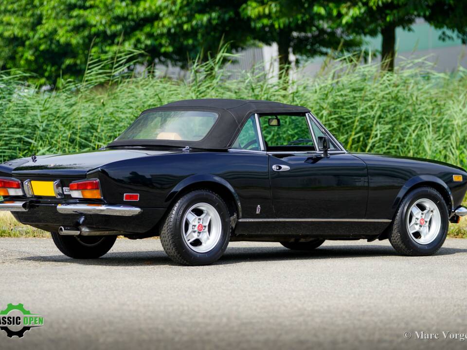 Image 32/42 of FIAT Spider 2000 (1981)