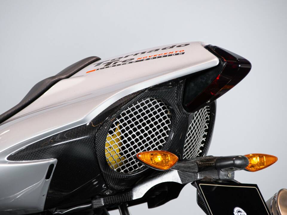 Bild 23/50 von Benelli DUMMY (2002)