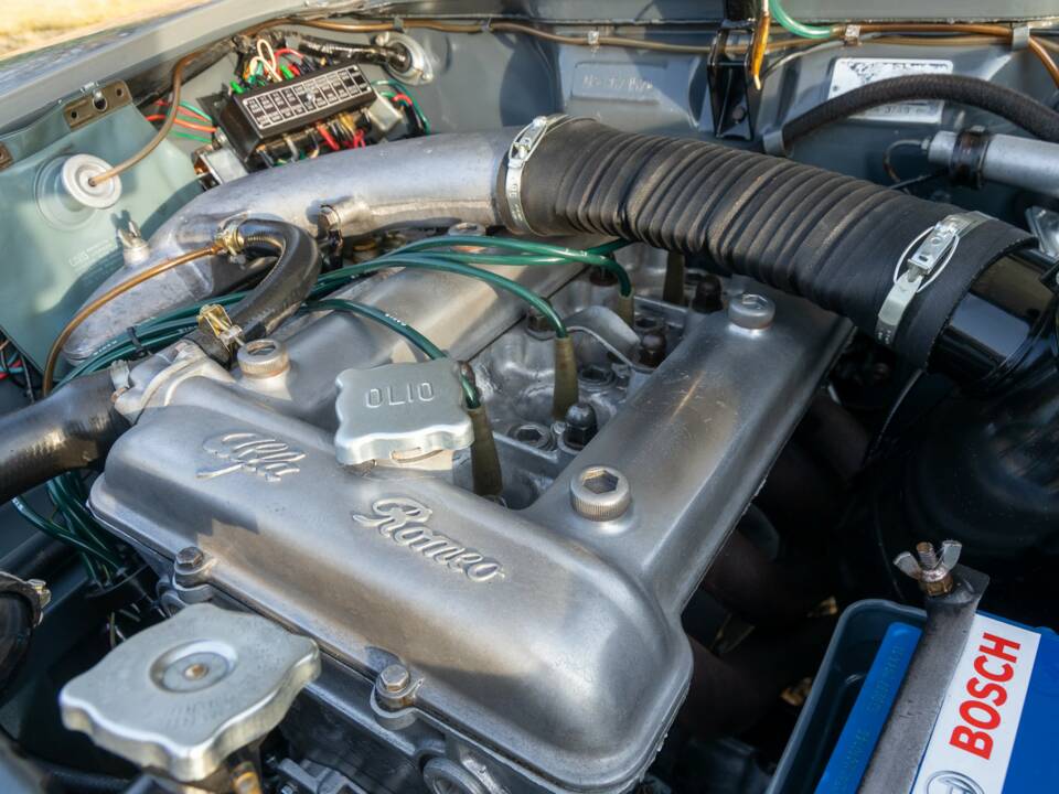 Afbeelding 46/50 van Alfa Romeo Giulia 1600 S (1968)