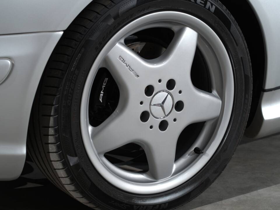 Image 9/28 of Mercedes-Benz CLK 200 Kompressor (2001)