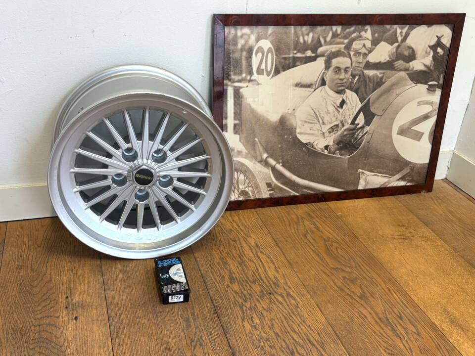 Image 24/24 of BMW 732i (1981)