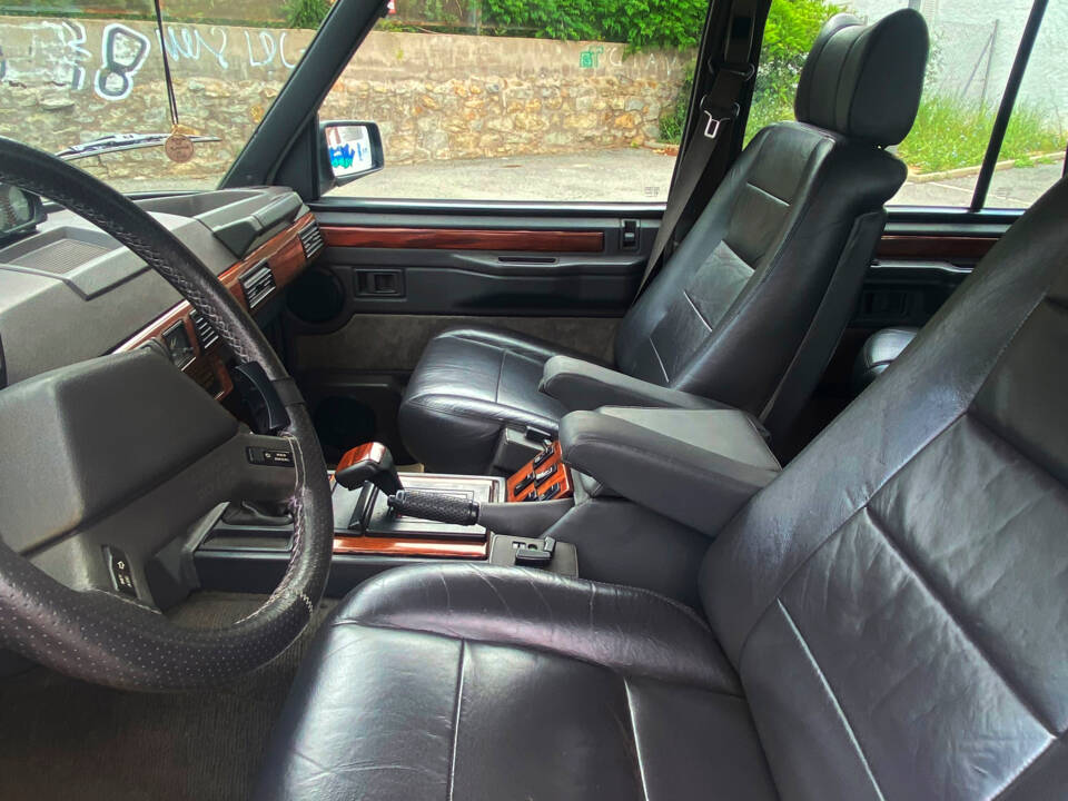 Image 4/16 of Land Rover Range Rover Classic Vogue SE (1991)