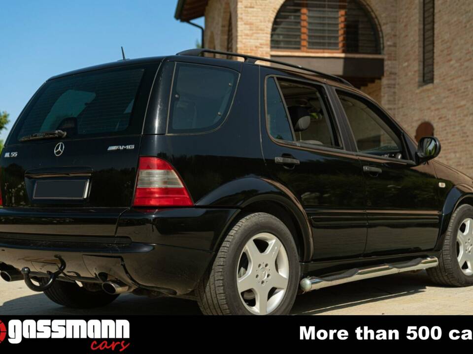Image 7/15 of Mercedes-Benz ML 55 AMG (2000)