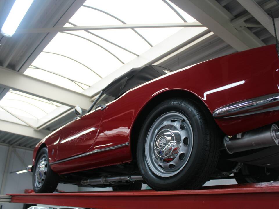 Image 12/50 of Alfa Romeo Giulietta Spider Veloce (1959)