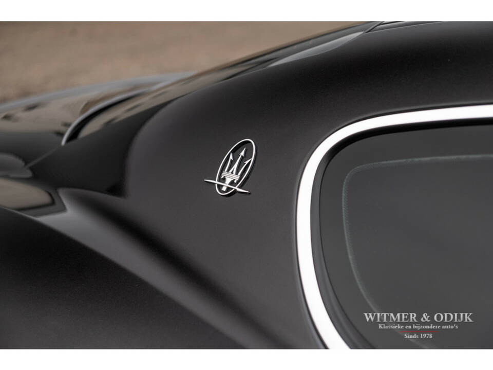 Image 19/42 of Maserati GranTurismo S (2011)