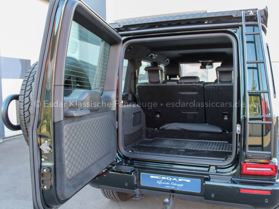 Image 24/32 of Mercedes-Benz G 500 (LWB) (2023)
