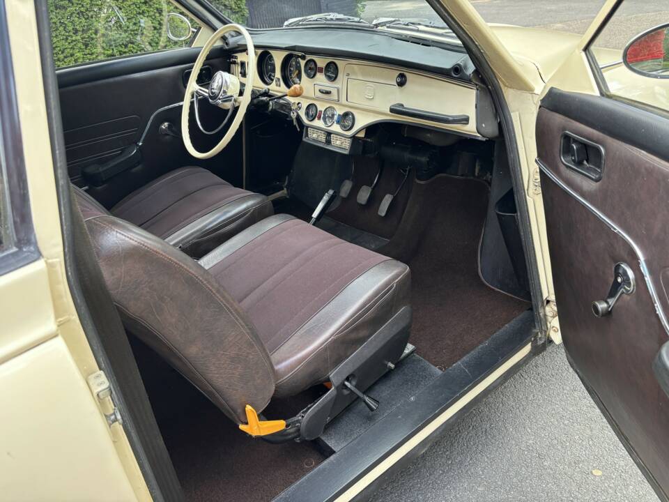 Image 5/15 of Saab 96 V4 (1974)