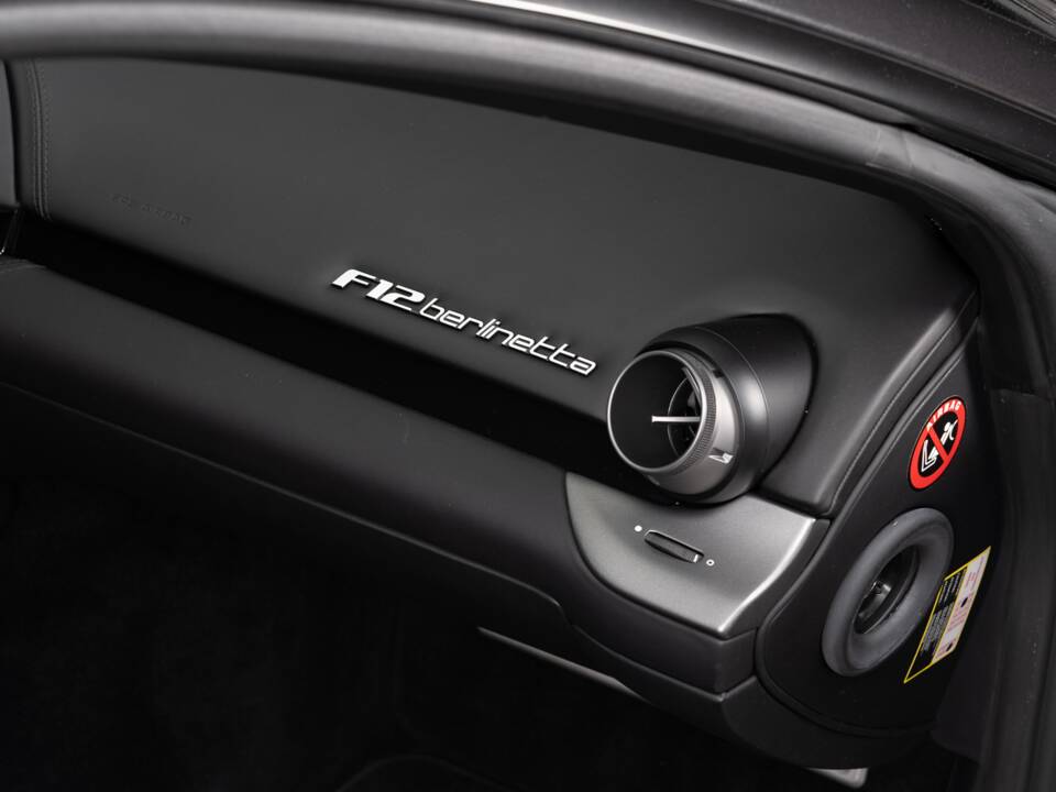 Imagen 31/40 de Ferrari F12berlinetta (2014)