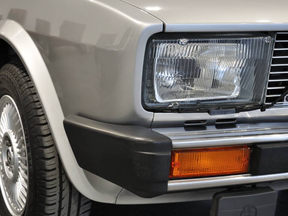 Image 10/49 of Alfa Romeo Alfetta 2.0 (1983)