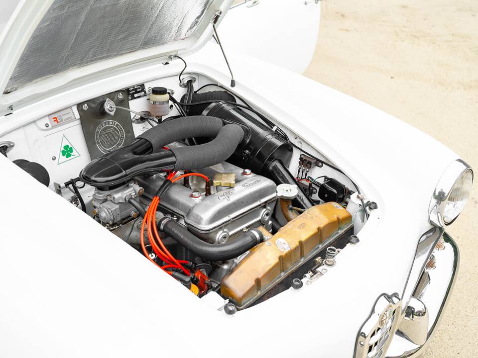 Imagen 38/42 de Alfa Romeo Giulia 1600 Spider (1964)