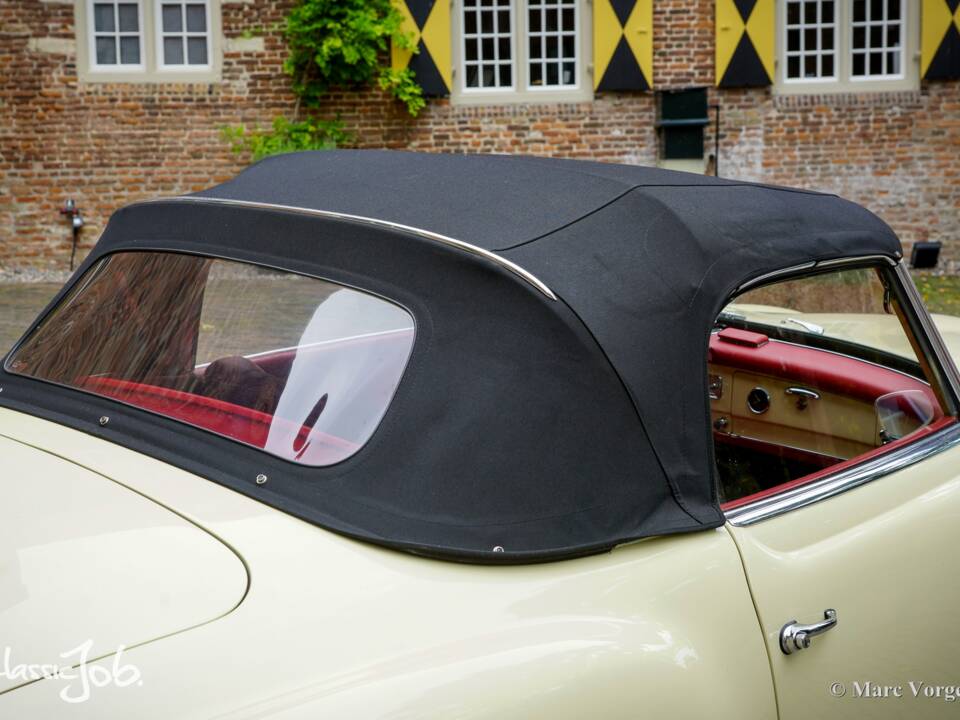 Image 44/61 of Mercedes-Benz 190 SL (1959)