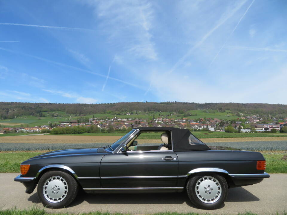 Image 4/18 of Mercedes-Benz 420 SL (1987)