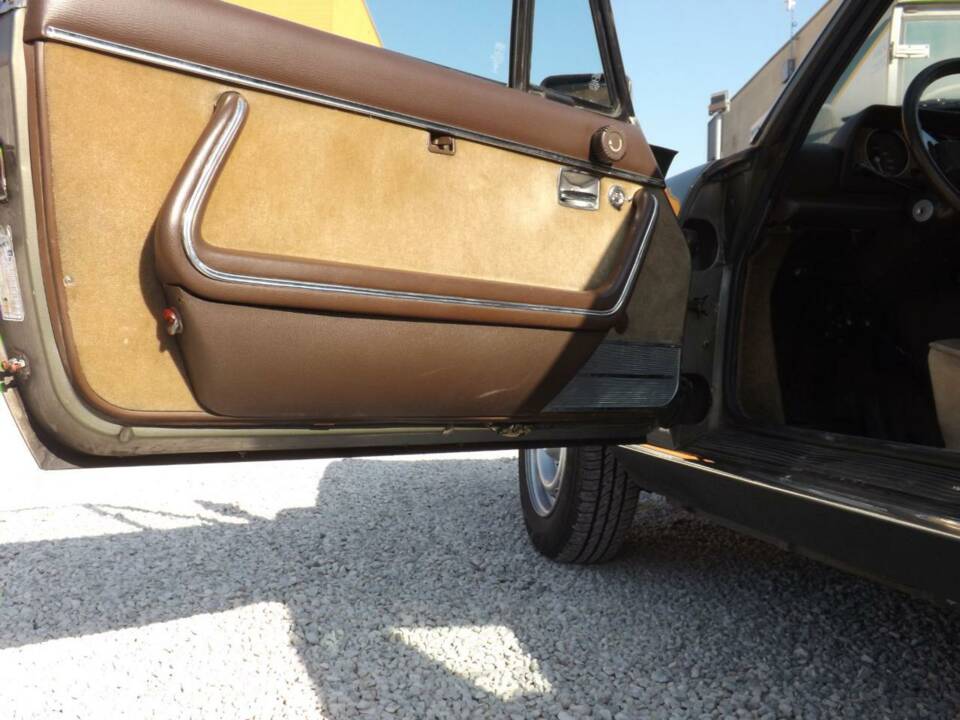 Imagen 27/50 de Peugeot 504 Coupé (1981)
