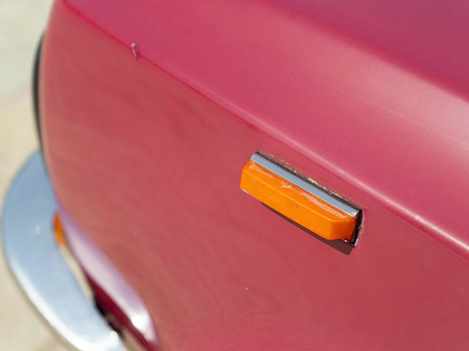 Immagine 21/50 di Alfa Romeo Giulia Nuova Super 1300 (1974)