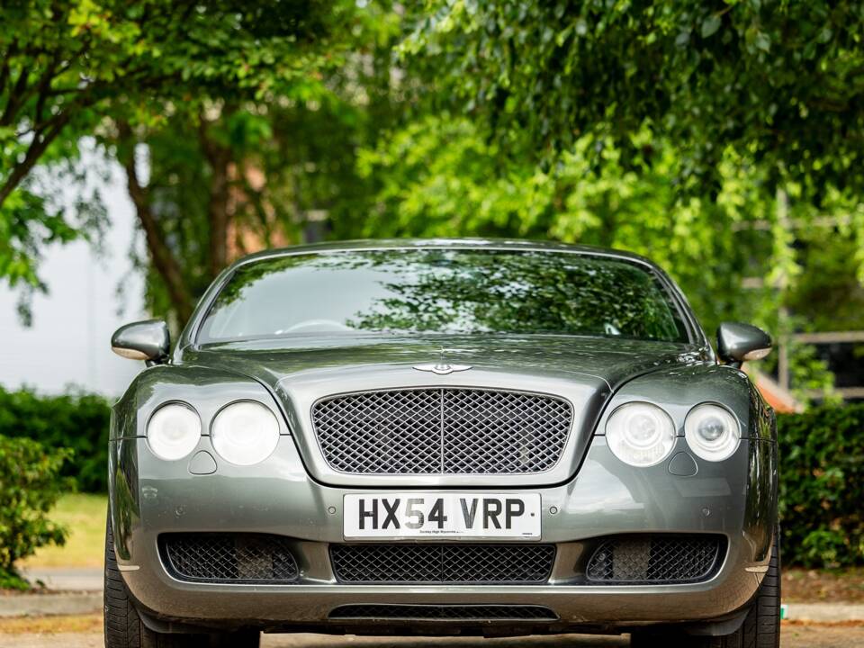 Image 39/50 de Bentley Continental GT (2004)