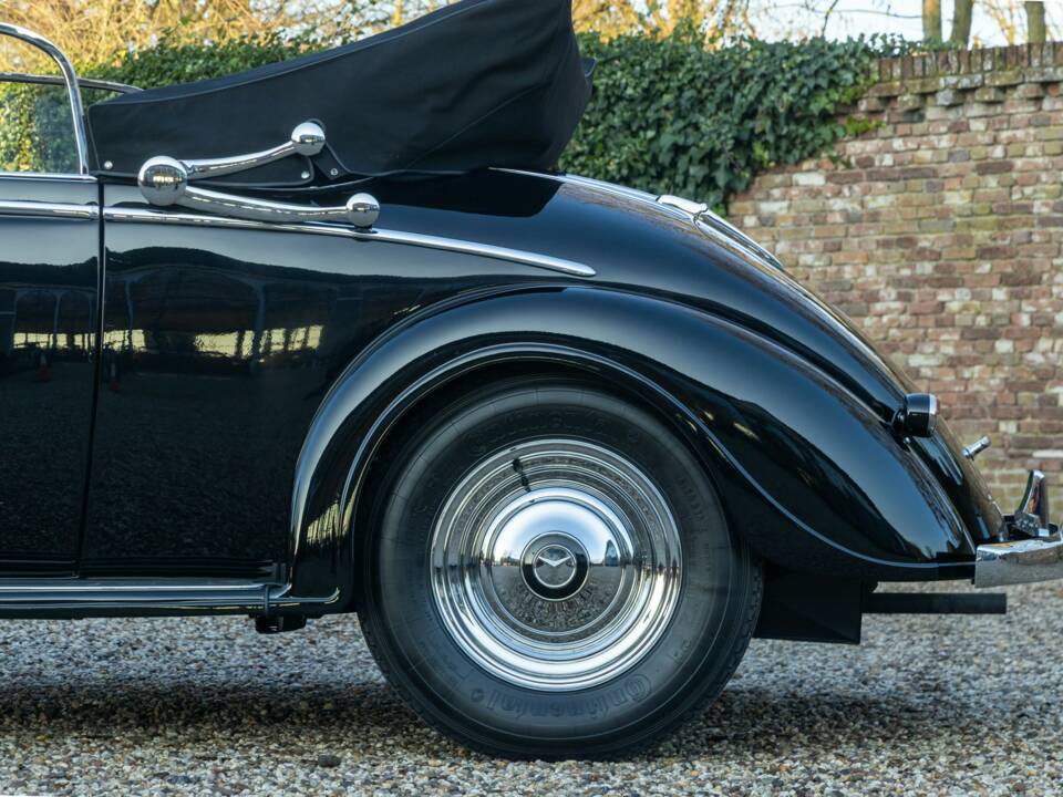 Bild 43/50 von Mercedes-Benz 230 Cabriolet A (1939)
