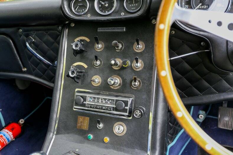 Image 37/50 of Gordon-Keeble GT (1964)