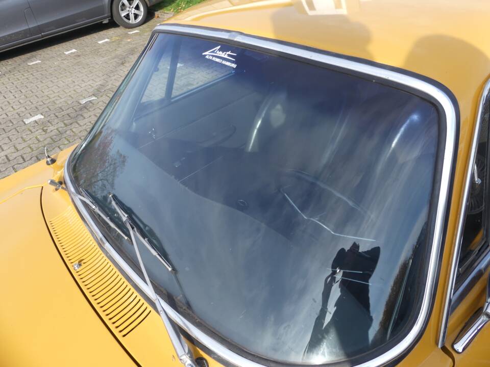 Image 9/24 de Alfa Romeo Giulia 1600 Sprint GT Veloce (1967)