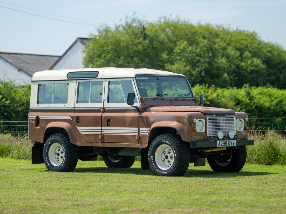 Image 1/33 of Land Rover Defender 110 (1983)