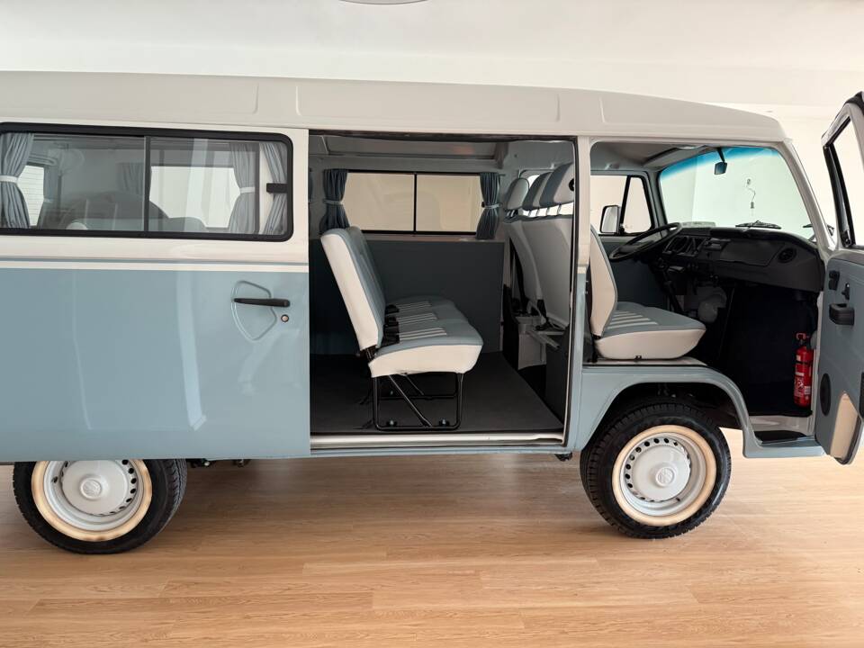 Bild 10/14 von Volkswagen T2c Kombi &quot;Last Edition&quot; (2013)
