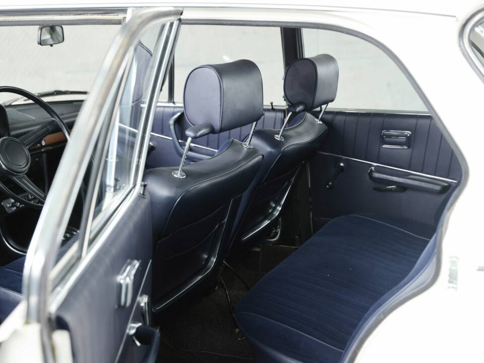Immagine 22/50 di BMW 2000 (1969)