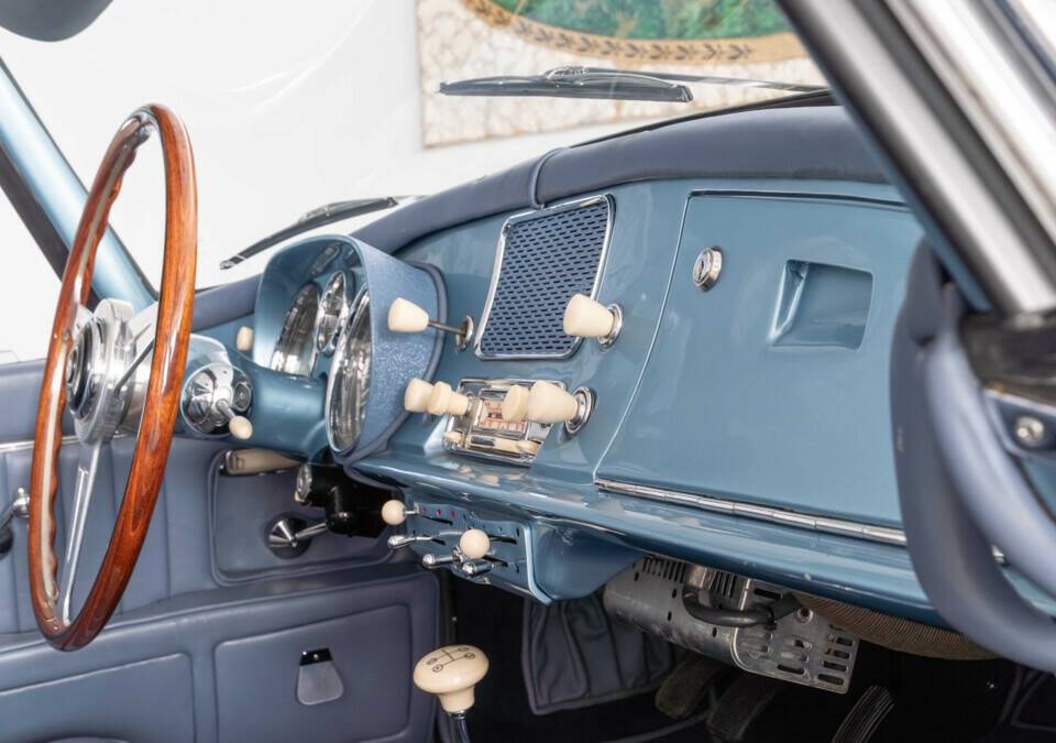 Bild 27/35 von BMW 507 (1957)