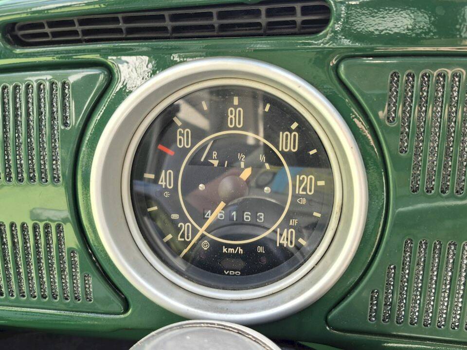 Image 34/54 de Volkswagen Käfer 1200 (1971)